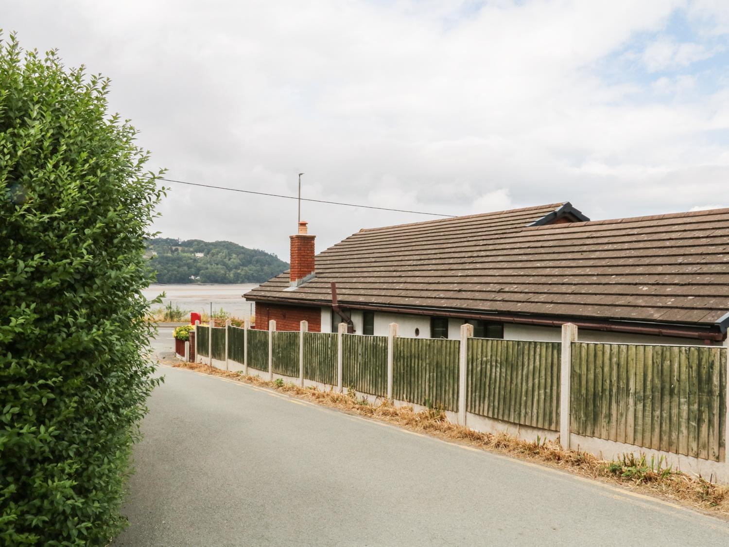 3 Trem Afon Villa Llansanffraid Glan Conwy Exterior photo